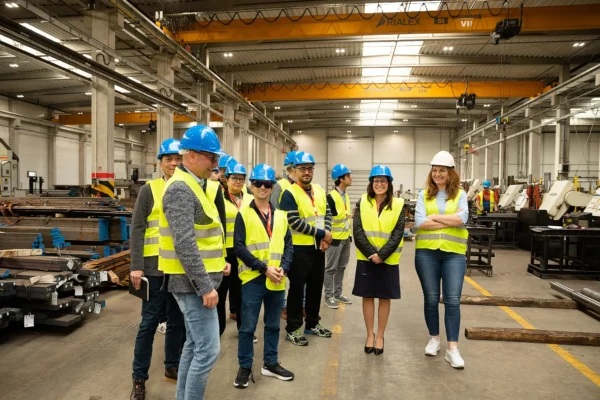 Spotkanie partnerów RAEX w siedzibie Multistal & Lohmann – prezentacja nowoczesnej hali magazynowej i produkcyjnej